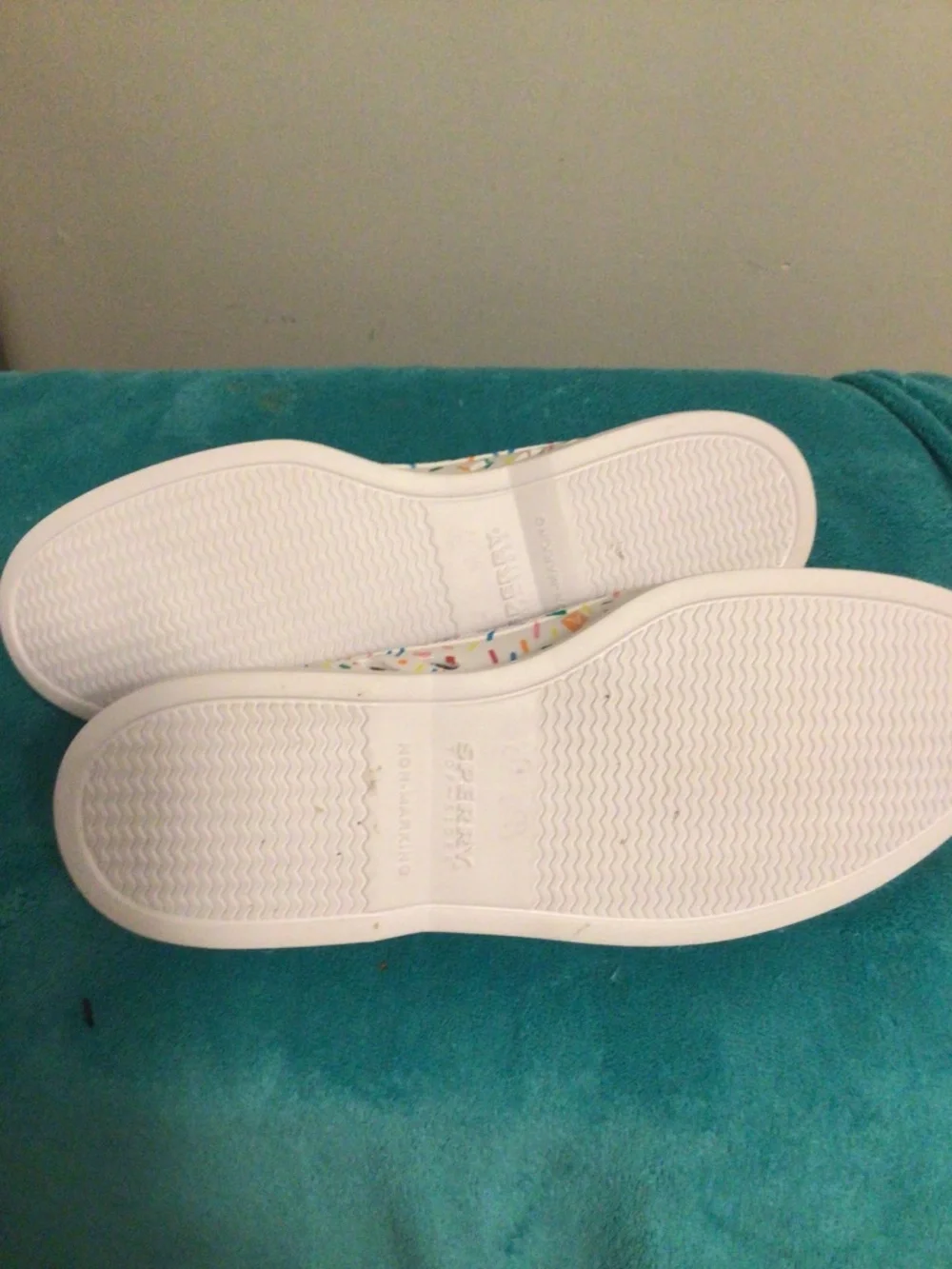 Sperry white tiny